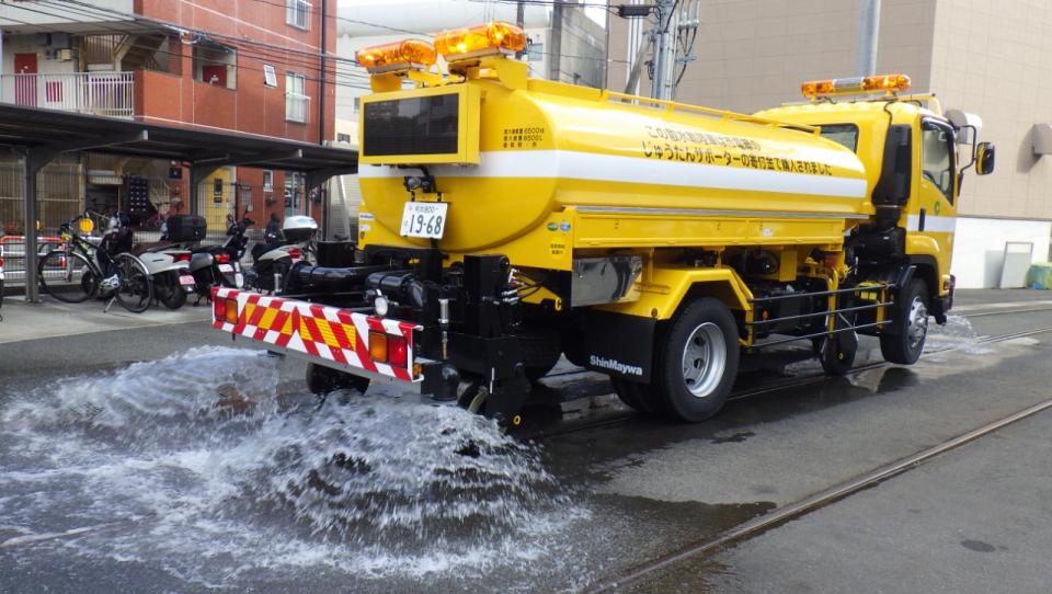 散水軌陸車の写真