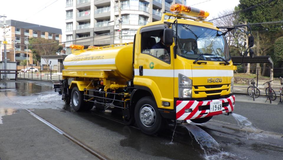 散水軌陸車の写真